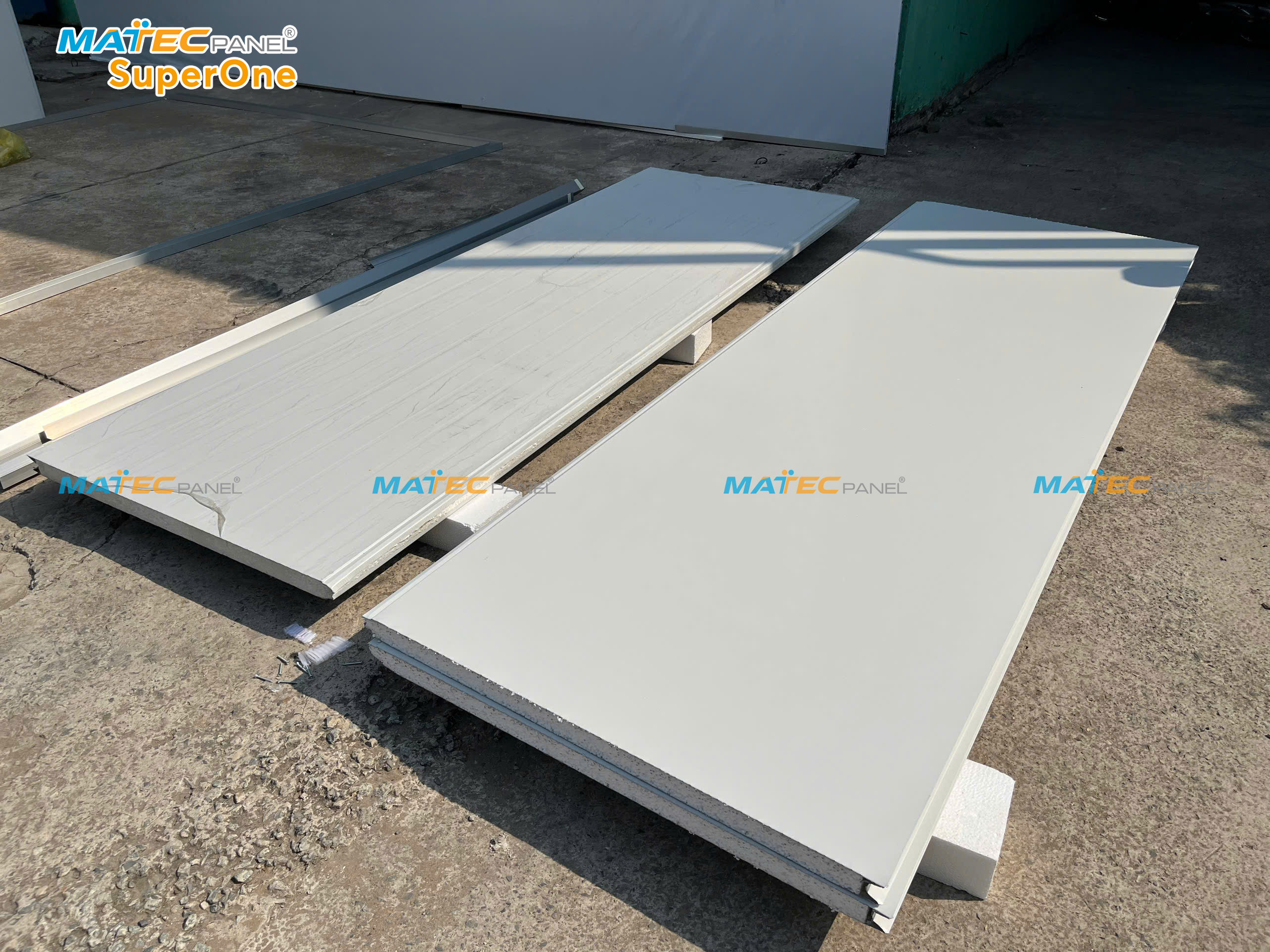 Bộ 3 tấm panel siêu tiết kiệm cho nhà lắp ghép